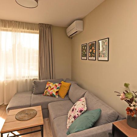 Kalina Apartment Kazanlak Kültér fotó